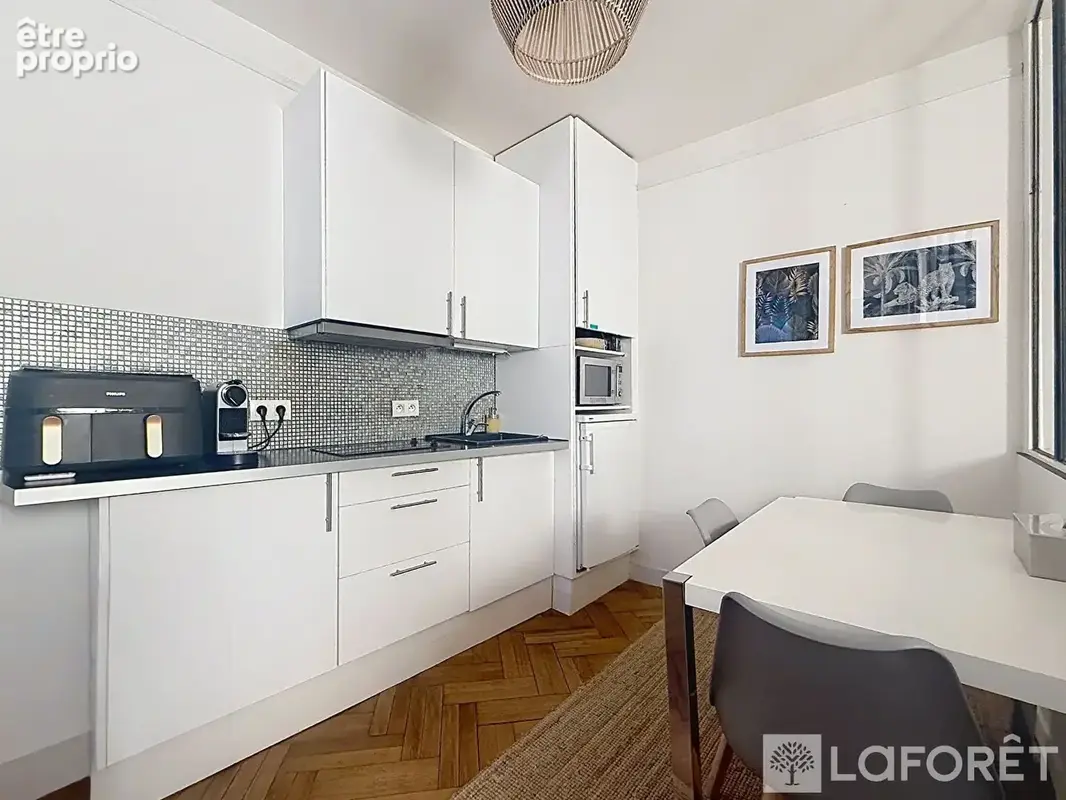 Paris 4 -  rue sainte-croix de la bretonnerie  / marais - photo 3