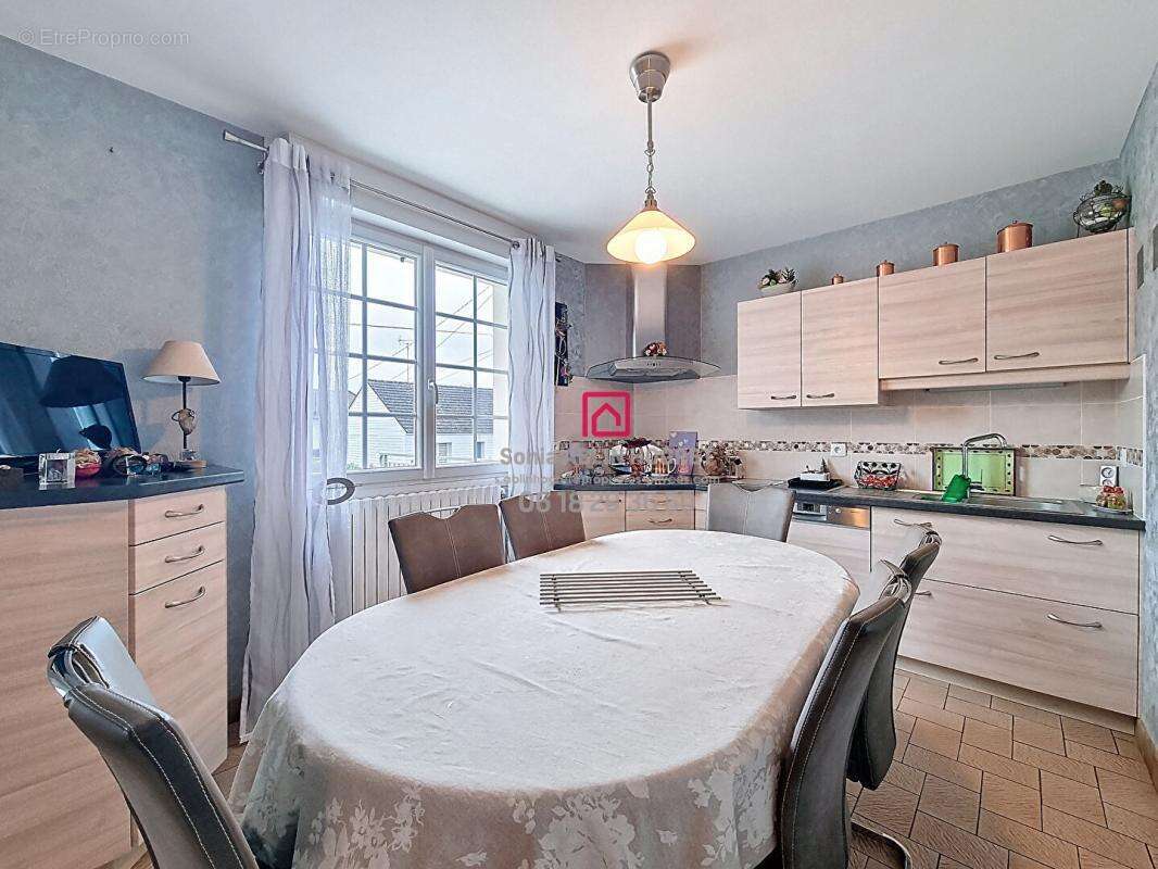 Maison 3 chambres avec sous sol et jardin - photo 2