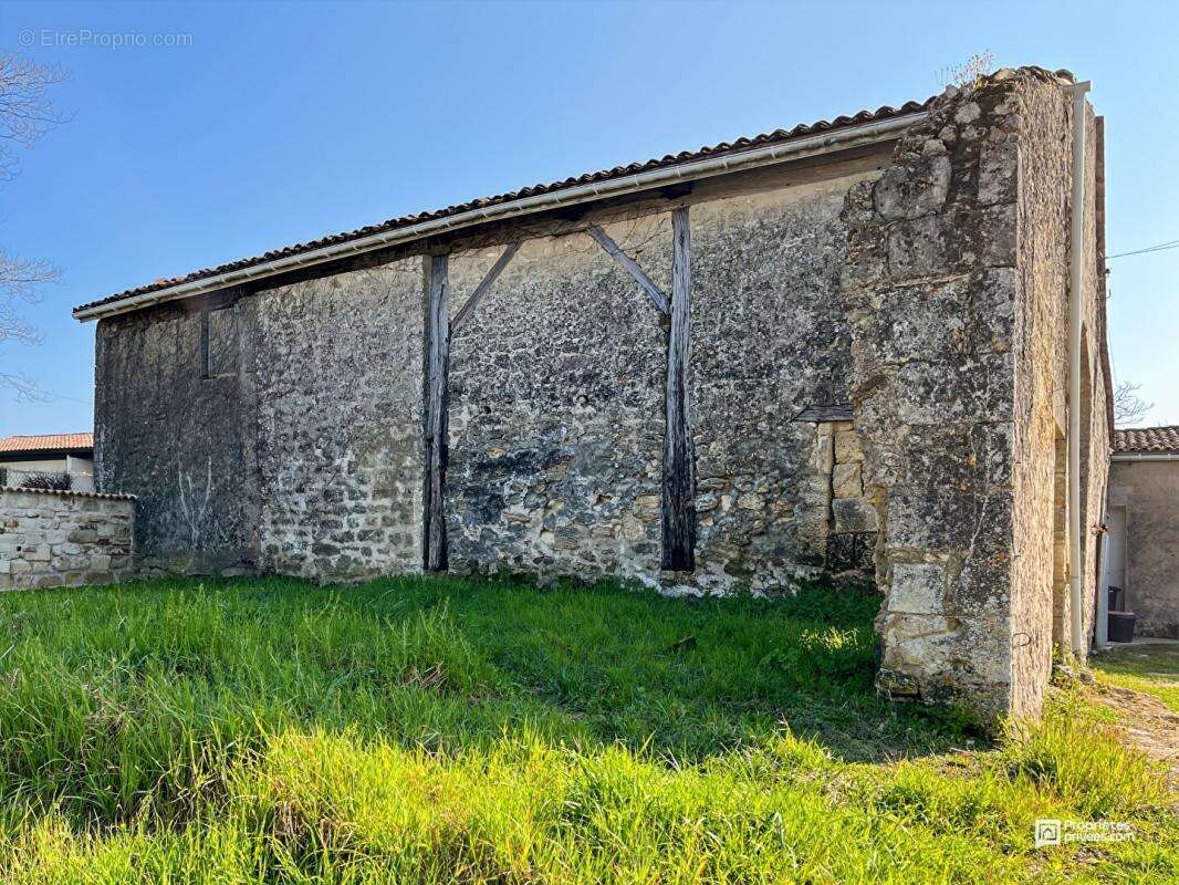 À vendre Grange à rénover avec permis accepté 101 m² - Val de Virvée - photo 13