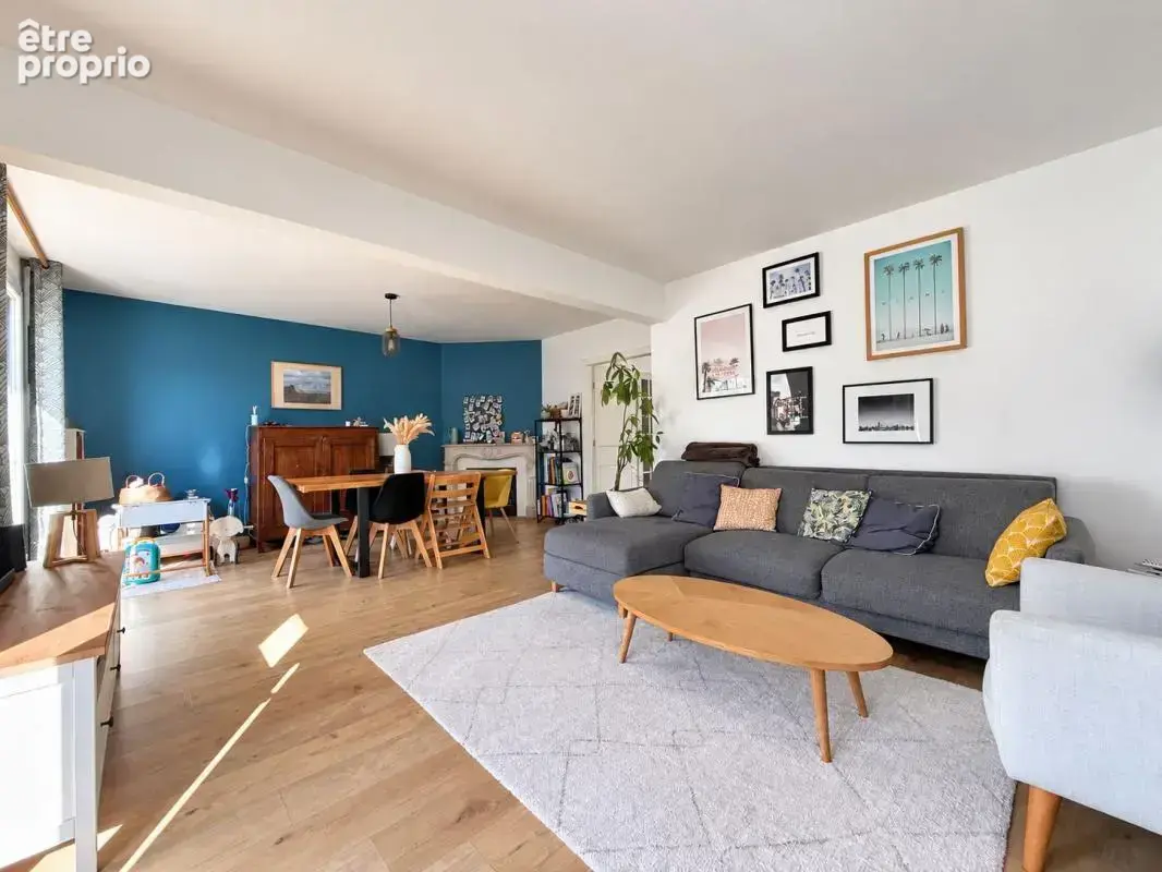 Maison À Vendre Secteur Rare avec Jardin et Garage - photo 1