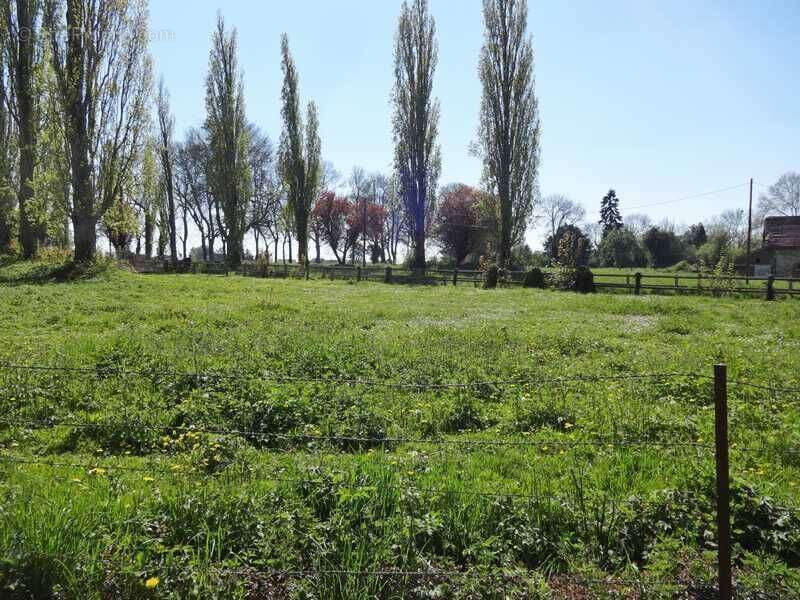 Terrain 1091 m² à Gisors  - photo 2
