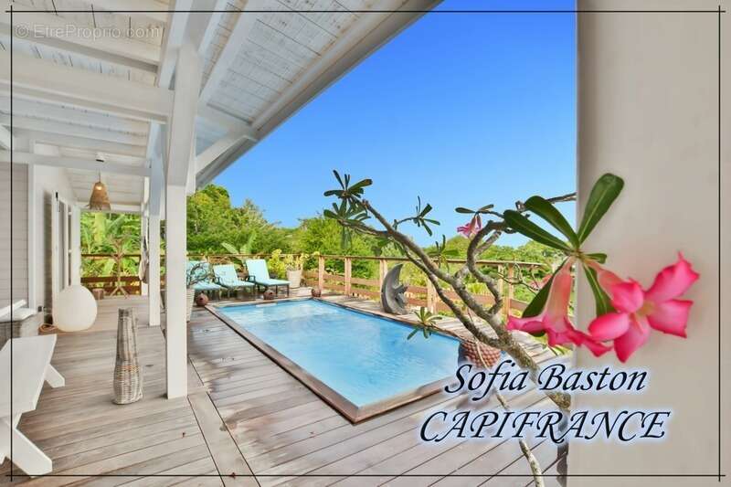 Maison à LES TROIS-ILETS