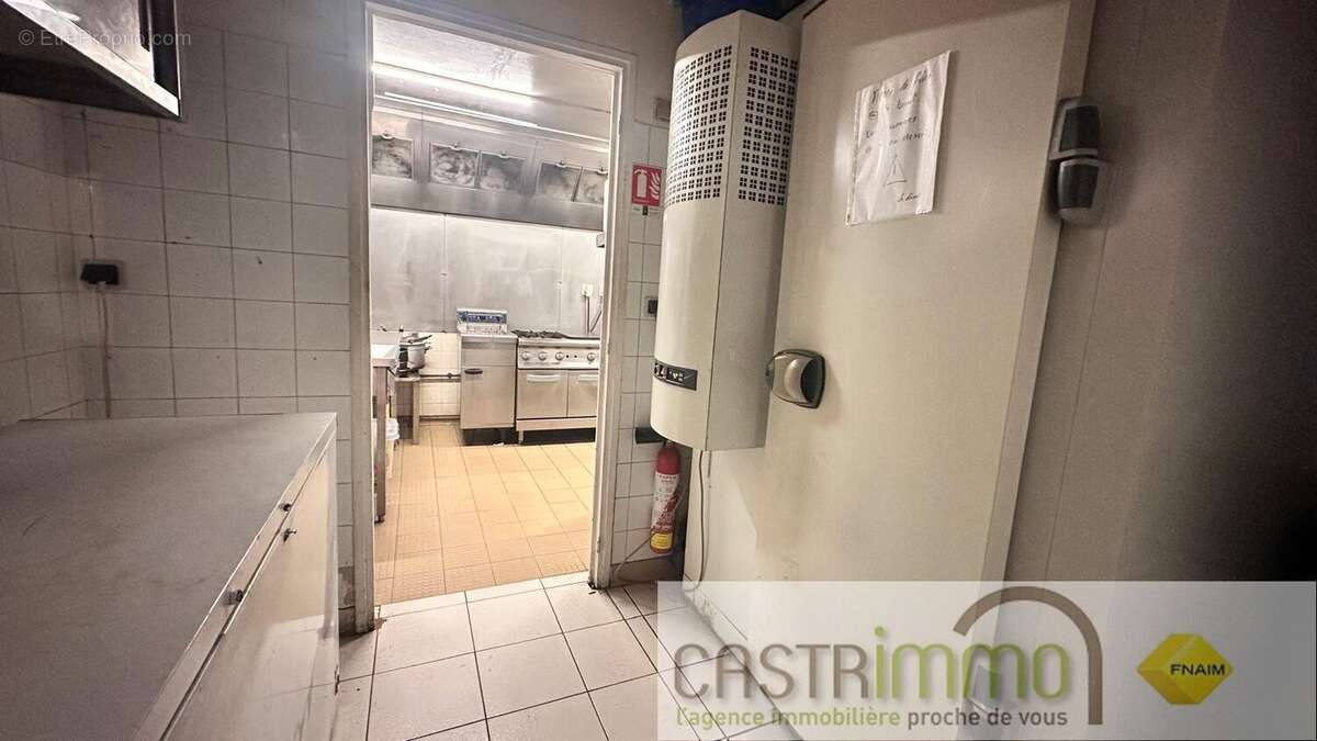 Commerce à CASTRIES