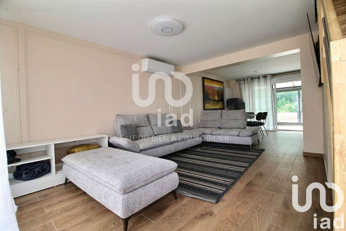 Photo 3 - Maison à COUBERT