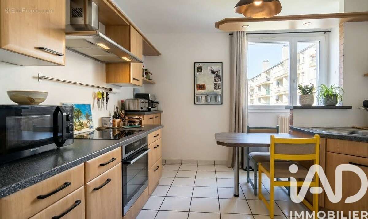 Appartement 64 m² à Rennes  - photo 4