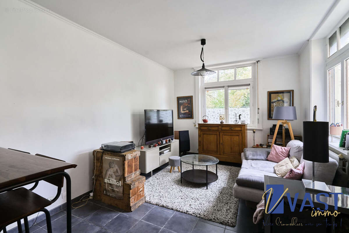 Maison 70 m² à Lille  - photo 8