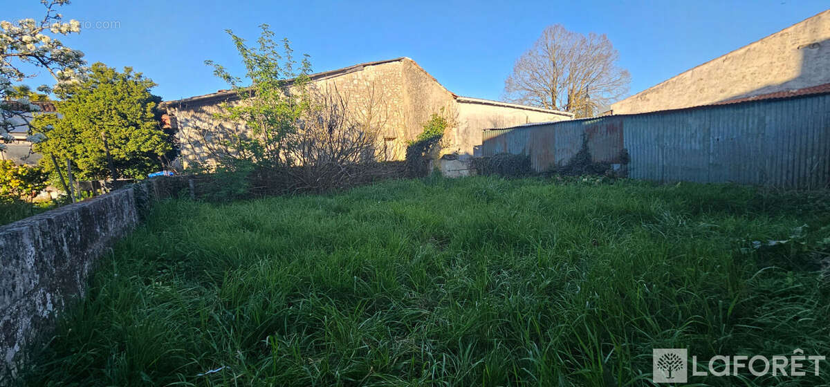 Maison à COURCOURY