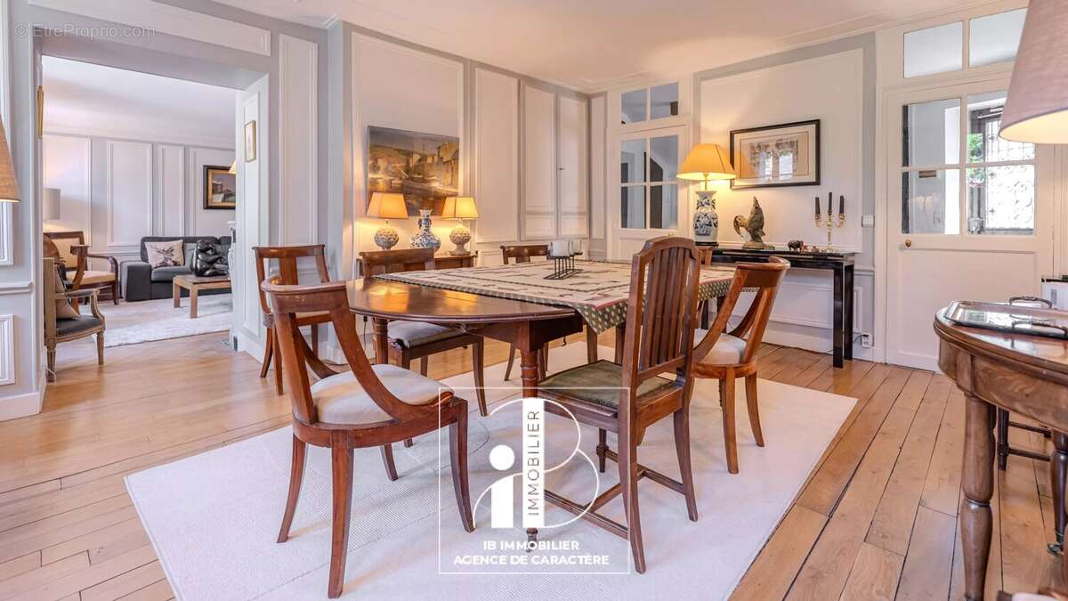 Fontainebleau coeur de ville propriete bourgeoise de 293 m² avec jardin paysager de 490m² - photo 3