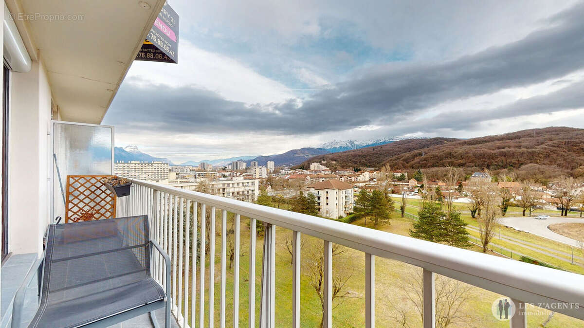 Appartement à LE PONT-DE-CLAIX