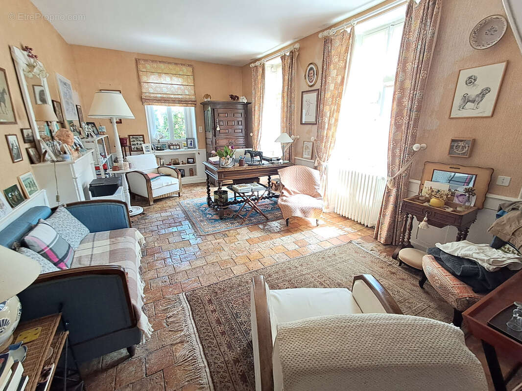 Maison à CHATEAU-GONTIER