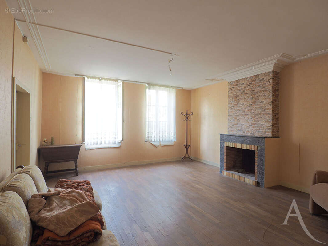 Maison à SILLY-SUR-NIED