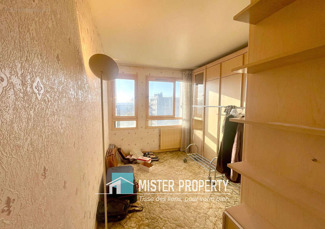 Appartement à SARTROUVILLE