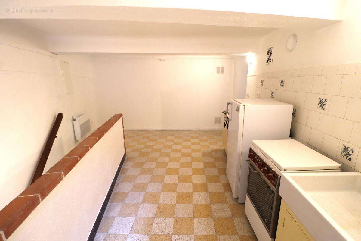 Maison à BERRE-LES-ALPES