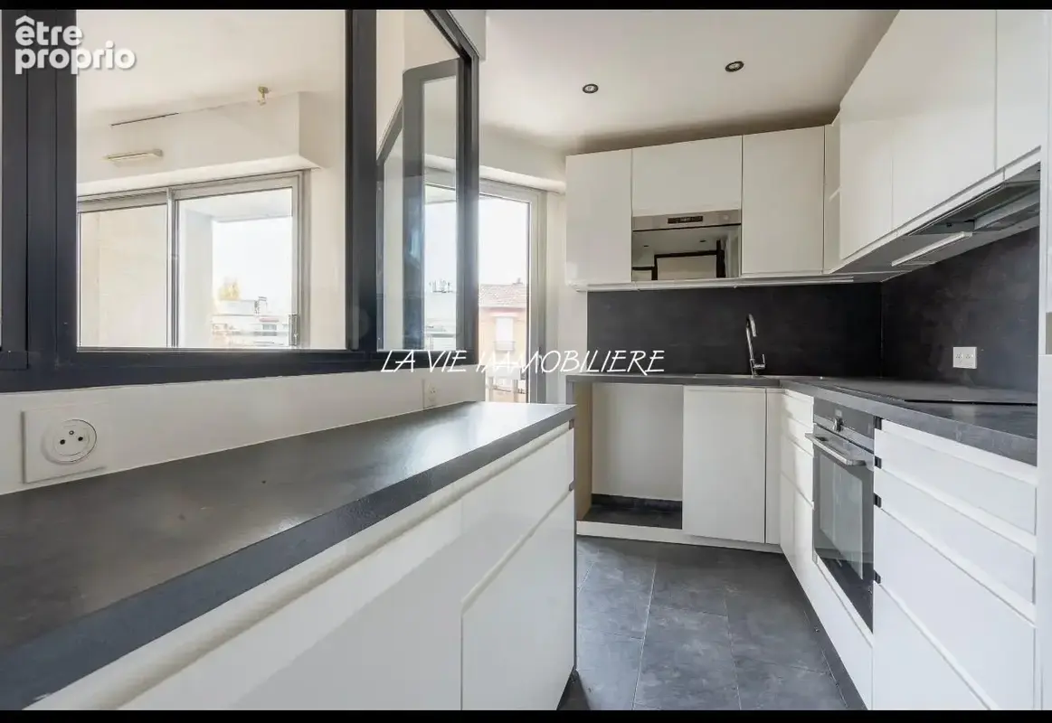 Appartement 4 pièces 84 m² à vendre à Les Lilas (93260) - photo 8