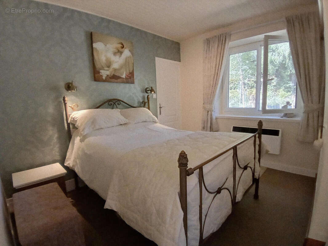 20251007_143835 - Maison à SAINT-PRIEST-LES-FOUGERES