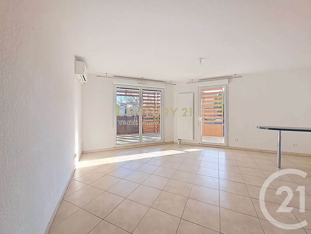 Appartement à SAINT-JEAN-DE-VEDAS