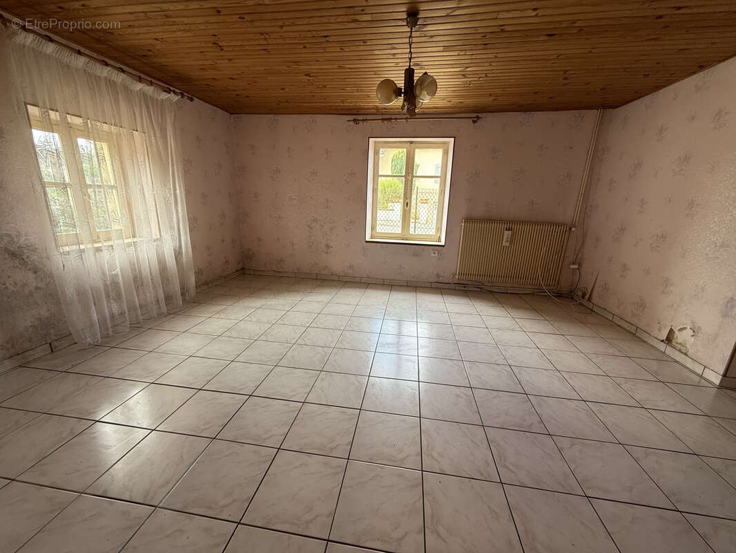 Maison à LES FORGES