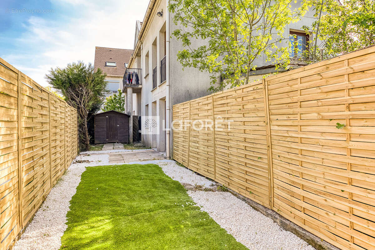 Appartement à PONTAULT-COMBAULT