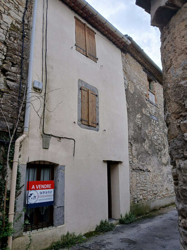 Maison à CANAULES-ET-ARGENTIERES