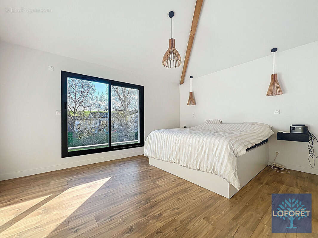 Maison à SAINTE-FOY-D'AIGREFEUILLE