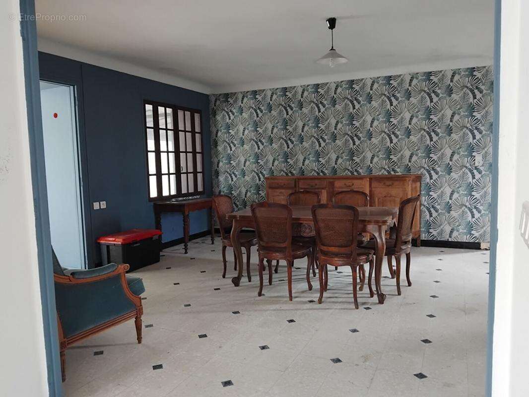 Maison à SAINT-CHRISTOLY-MEDOC