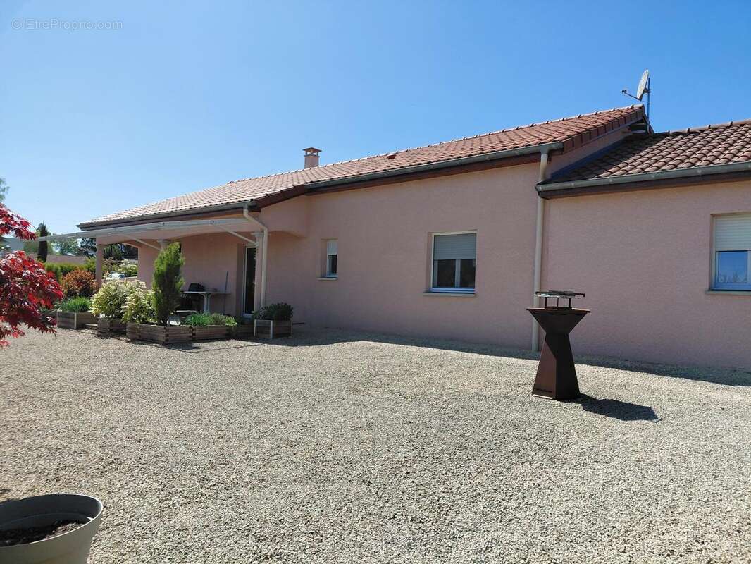 Photo 3 - Maison à CHARLIEU