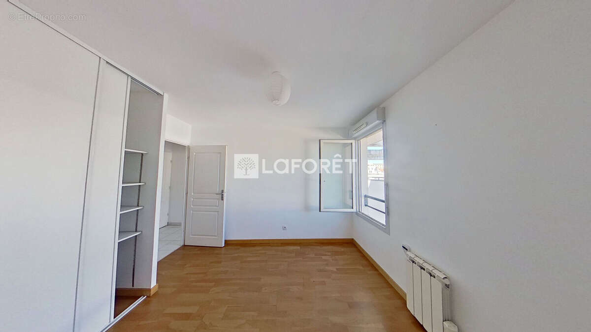 Appartement à LYON-8E