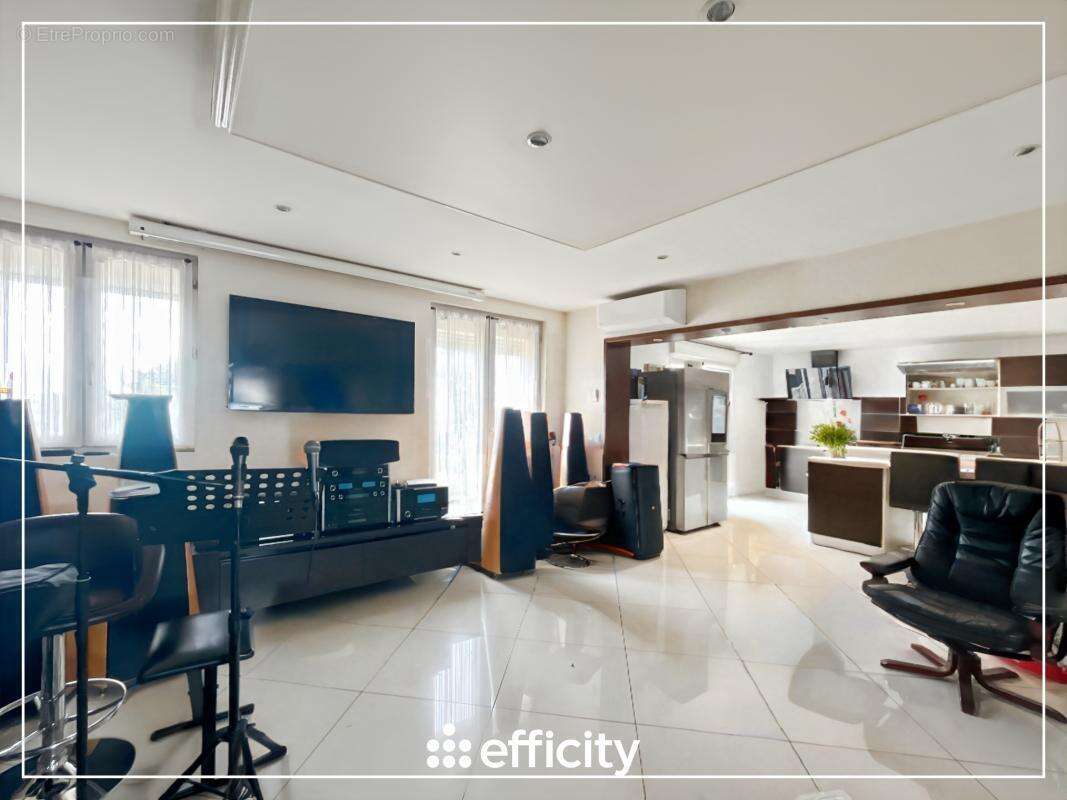 Maison à CHAMPIGNY-SUR-MARNE