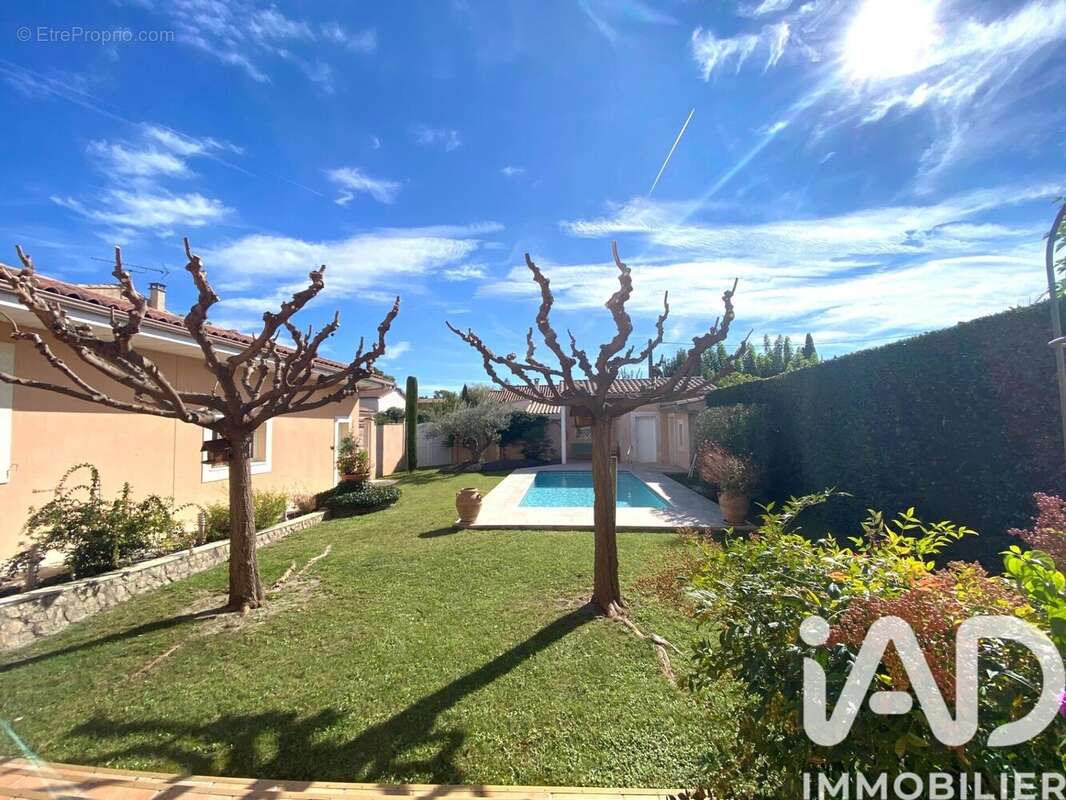 Maison 183 m² à L'isle-Sur-La-Sorgue  - photo 5