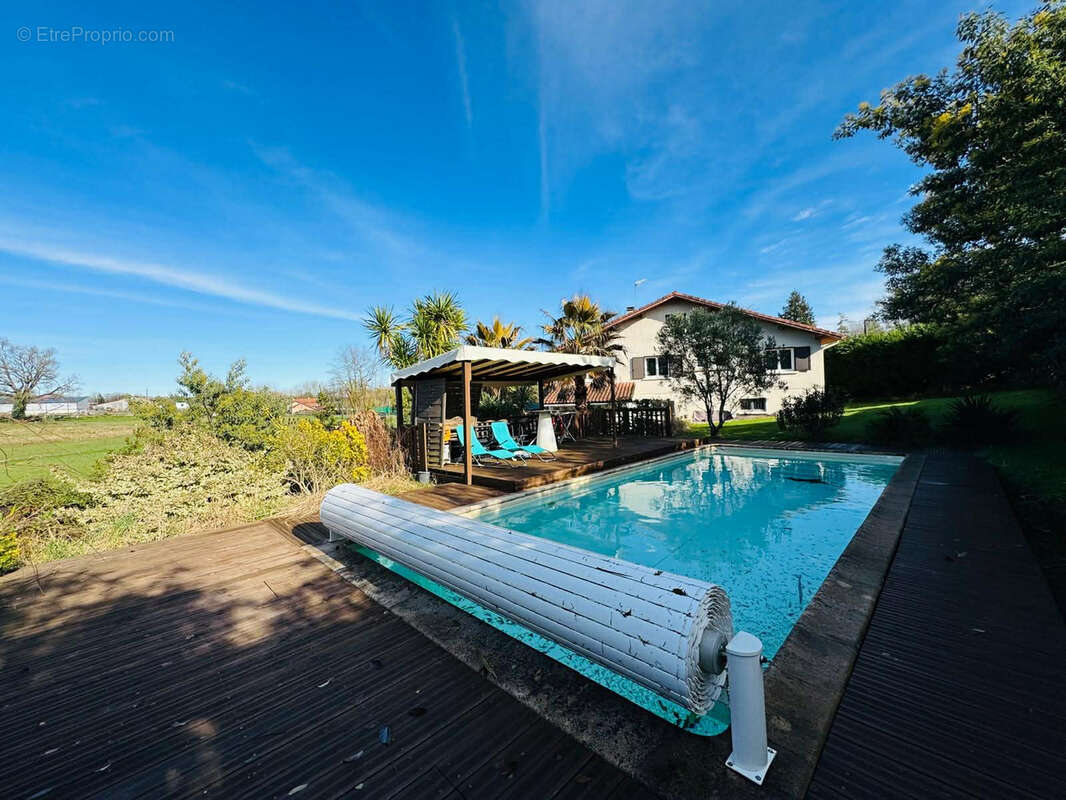 Maison à JOSSE