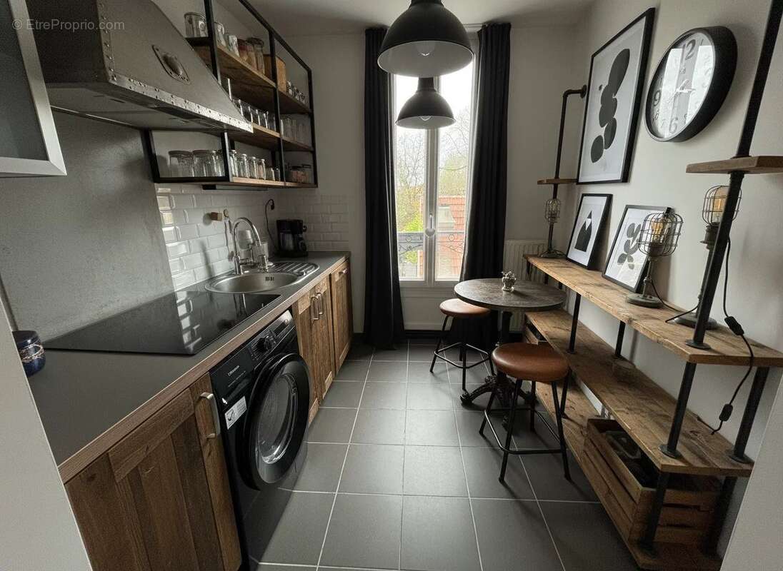 Appartement à SAINT-THIBAULT-DES-VIGNES