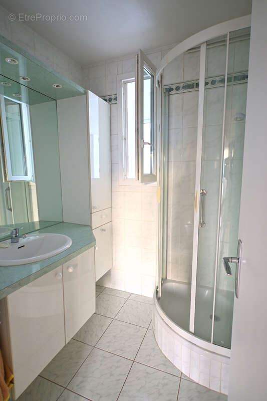 Appartement à DOMENE