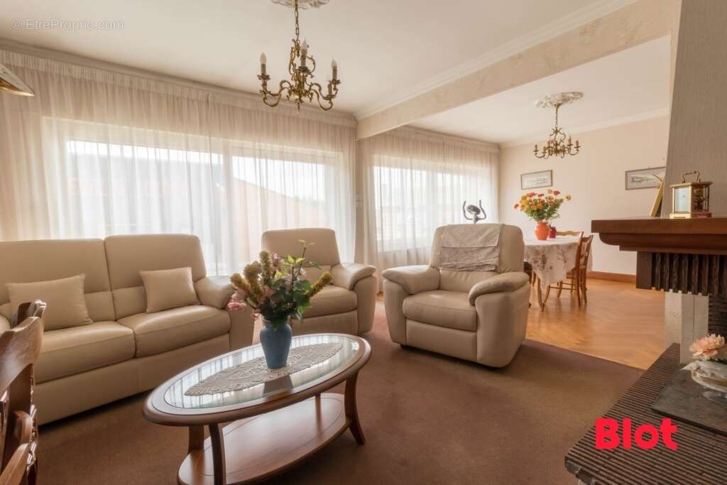 Maison à SENS-DE-BRETAGNE