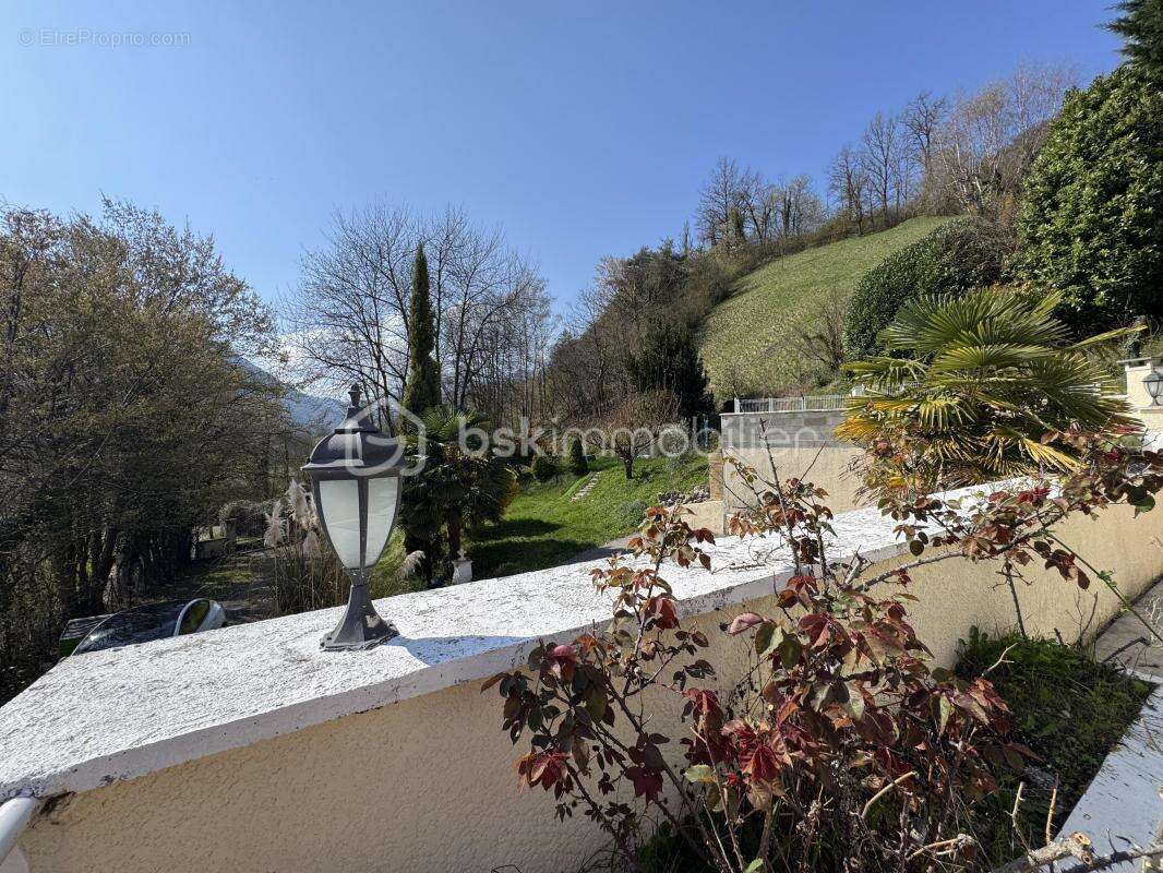 Maison à VAULNAVEYS-LE-BAS