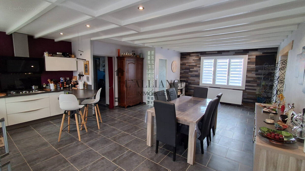 Maison à BOISLEUX-SAINT-MARC