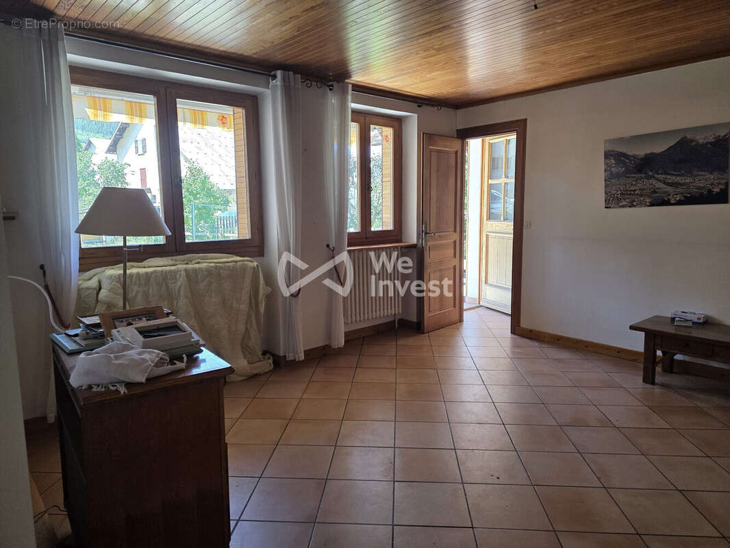 Maison 86 m² à Villar-Saint-Pancrace  - photo 6