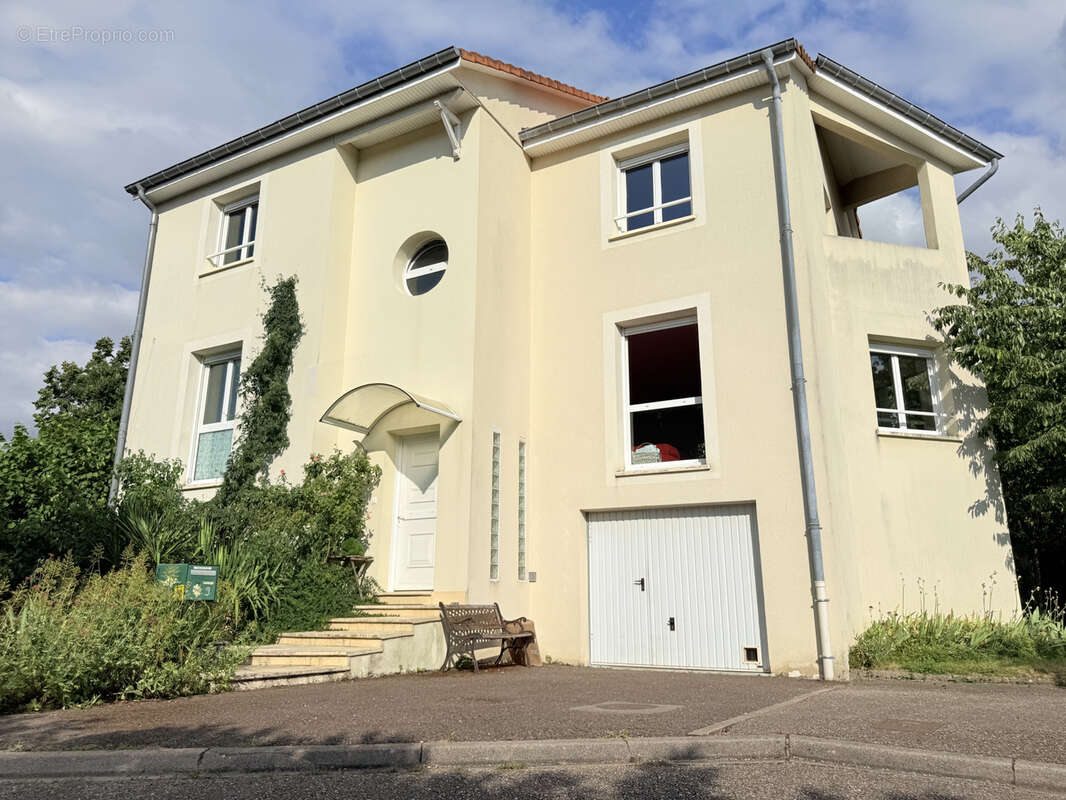Maison à LE BAN-SAINT-MARTIN