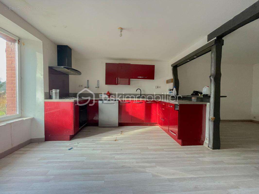 Maison à SAINT-HILAIRE-LES-PLACES