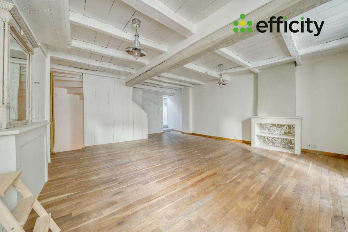 Appartement à SAINT-MARTIN-DE-RE