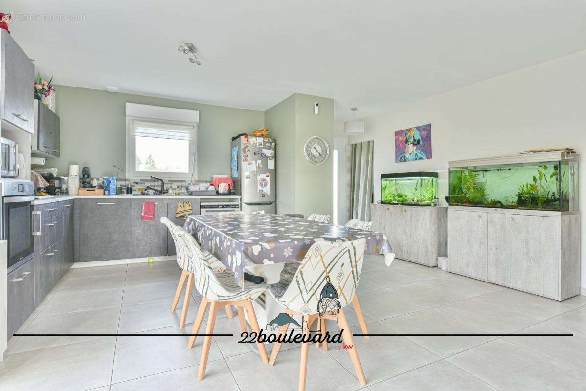 Maison à SAINT-PRIEST-TAURION