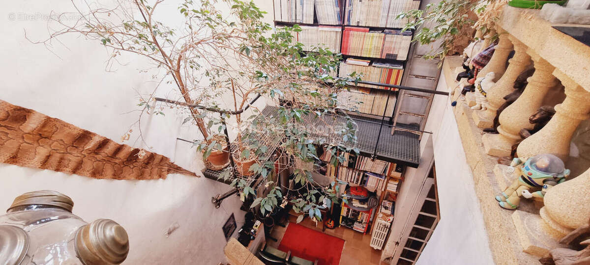 Maison à BAGNOLS-SUR-CEZE