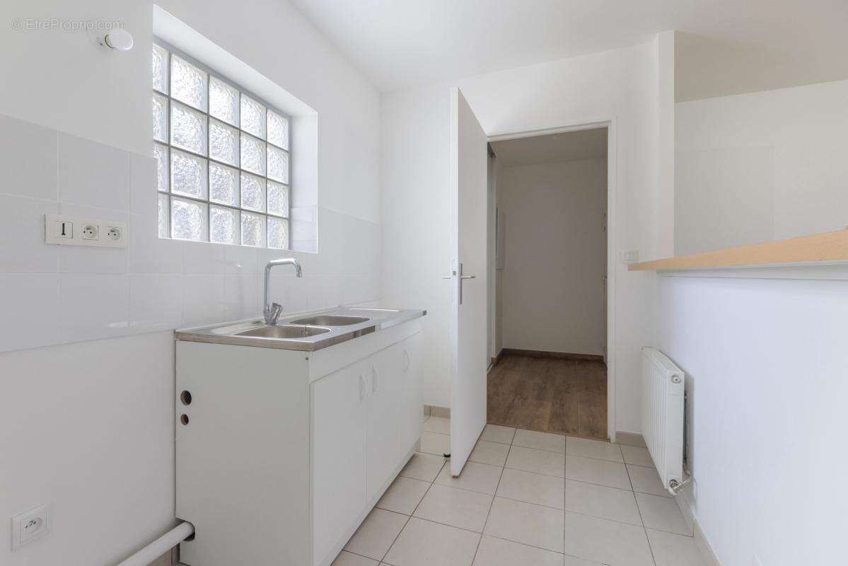 Appartement à LEVALLOIS-PERRET