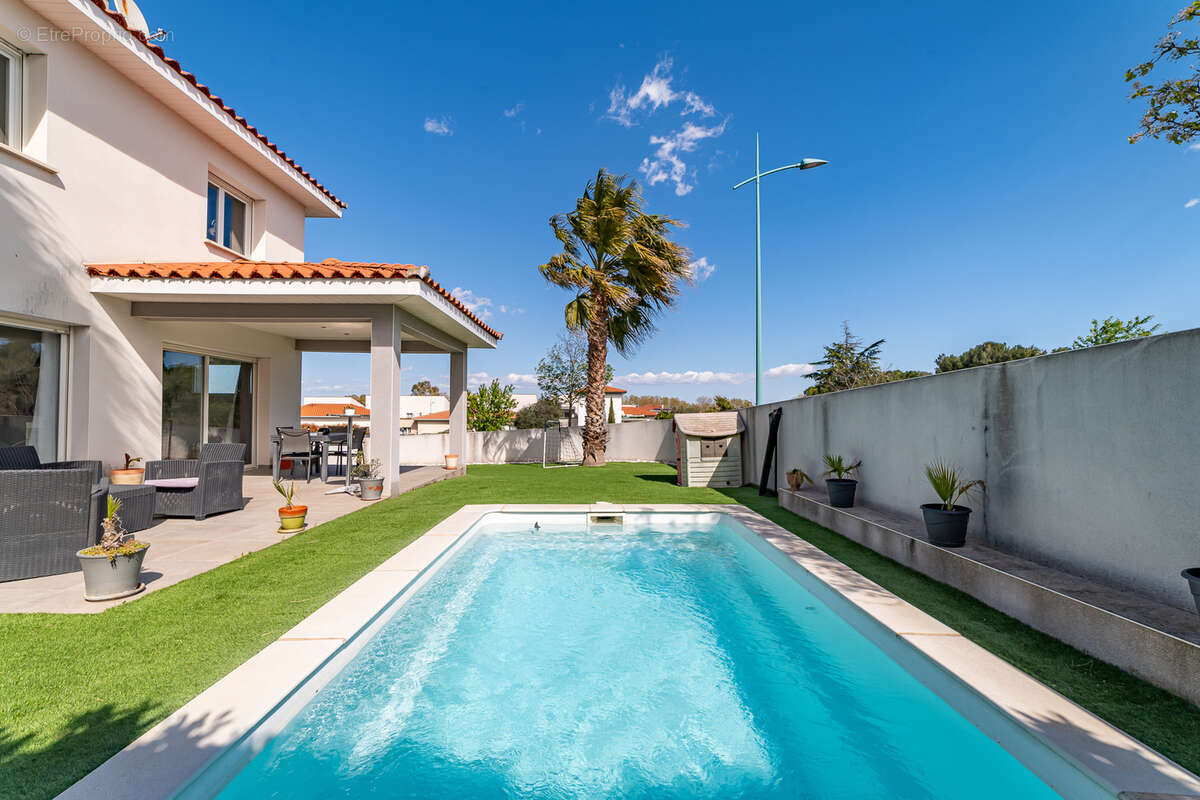 Maison à VILLENEUVE-LES-MAGUELONE