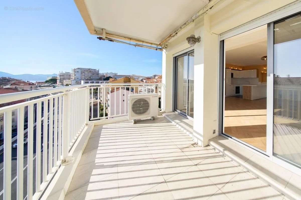 Appartement à CANNES