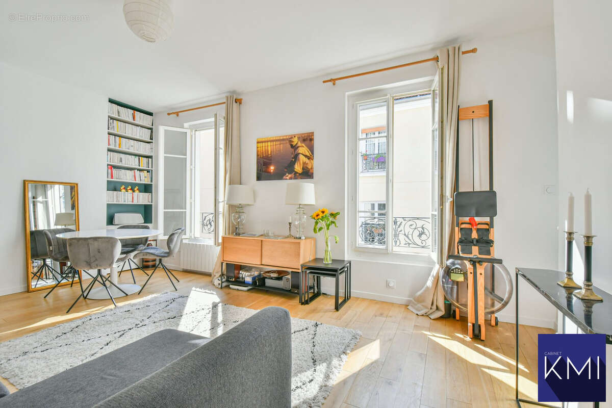 Appartement à PARIS-11E