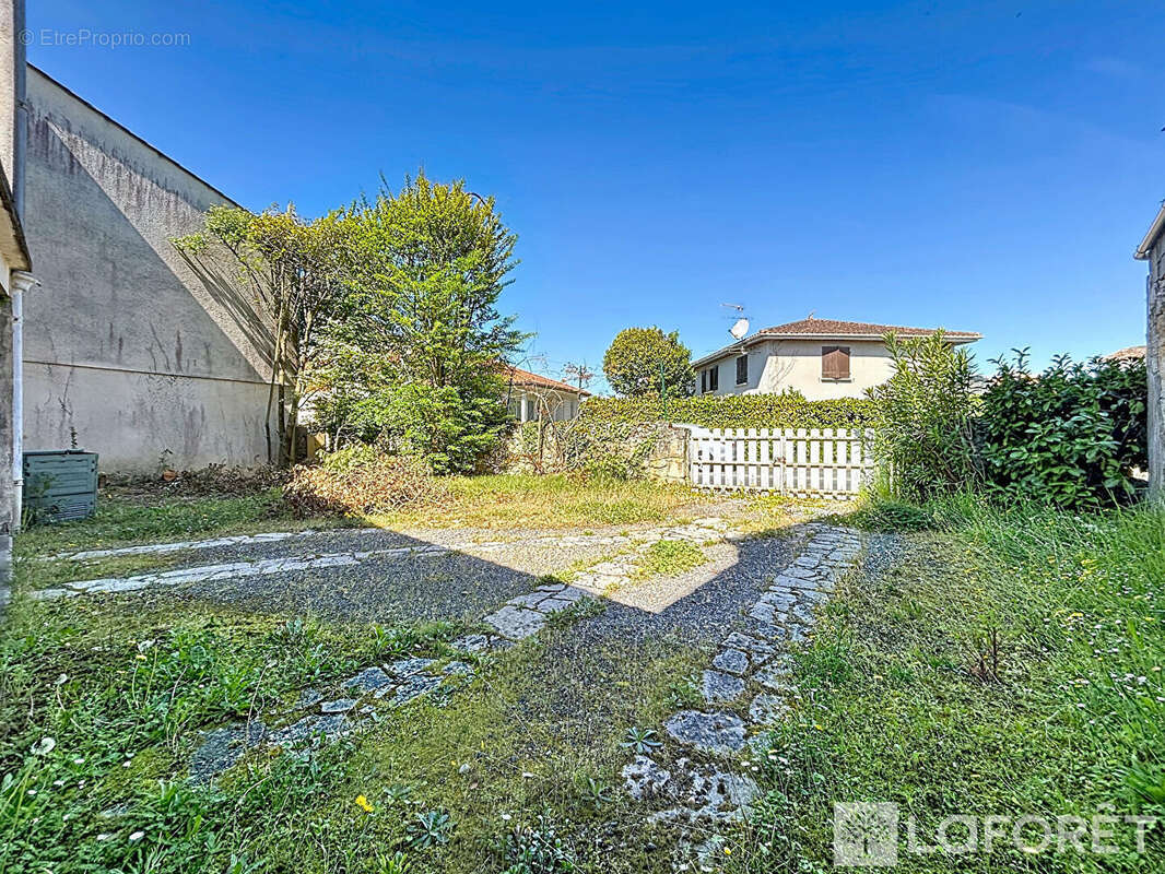 Maison Cadillac En Fronsadais 5 pièces1 51 m2 - photo 5