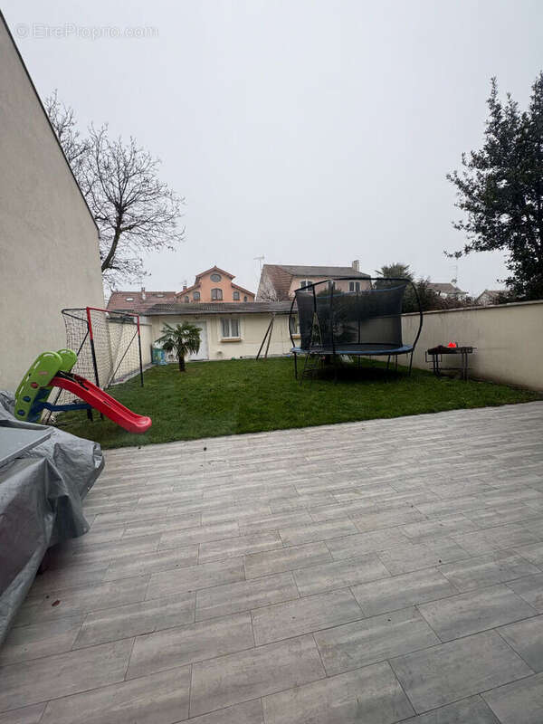 Maison à AULNAY-SOUS-BOIS