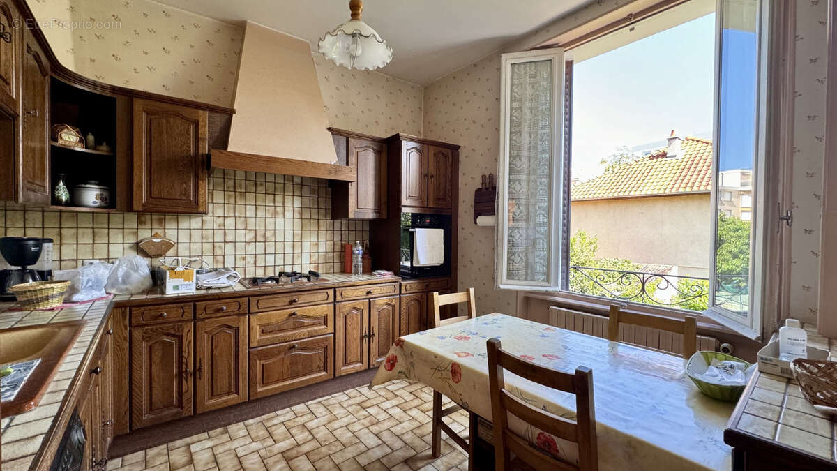 Maison à CLERMONT-FERRAND