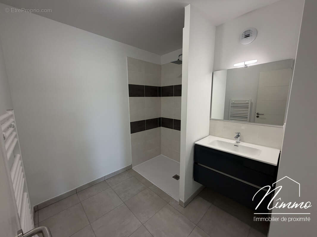Appartement à NIMES