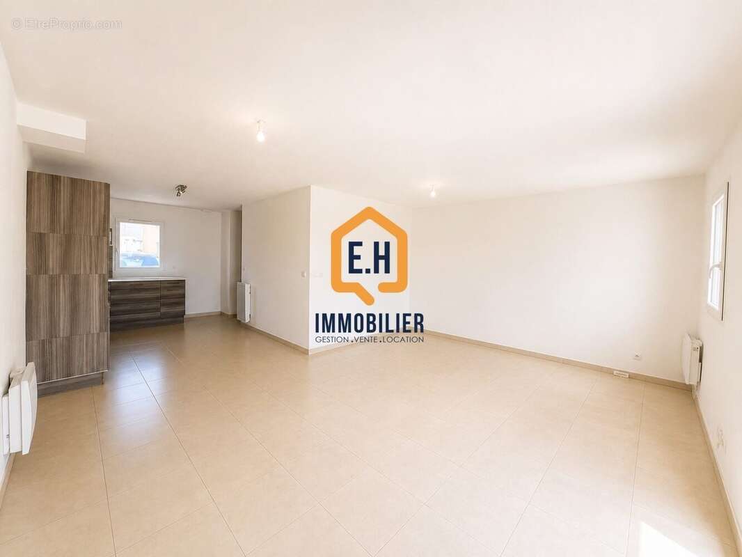 Maison 83 m² à Cuers  - photo 3